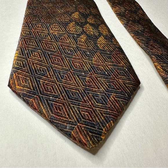 Silk/Wool Ermenegildo Zegna Heavy Geometric Classic Tie, 4” 57.5” fall designer - Picture 7 of 8